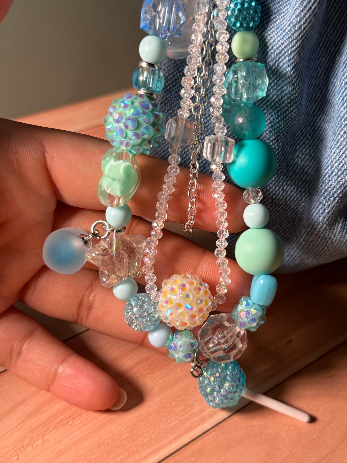 Light blue glamsucker charm